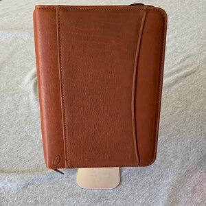 Leather At-A-Glance Organizer